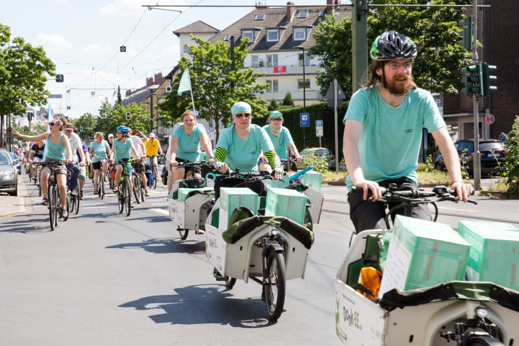 2 fahrräder zusammen abgeschlossen